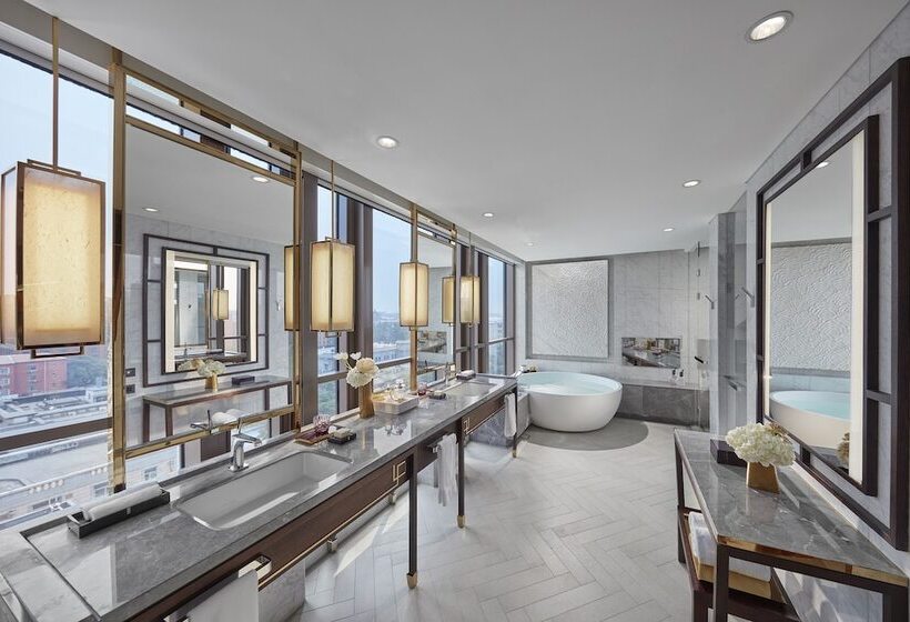 Люкс Повышенной Комфортности, Mandarin Oriental Wangfujing Beijing