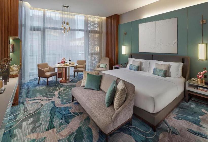 Номер Deluxe Кровать Кинг, Mandarin Oriental Wangfujing Beijing