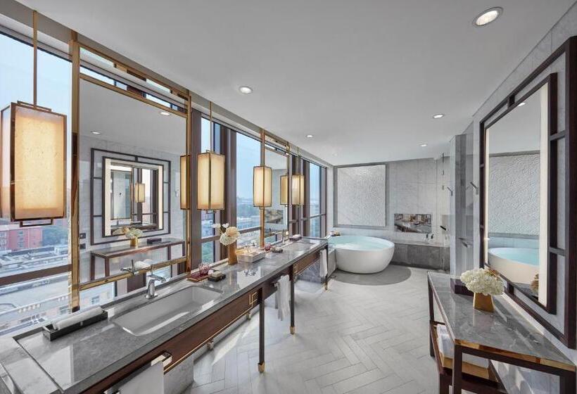 Люкс Повышенной Комфортности, Mandarin Oriental Wangfujing Beijing