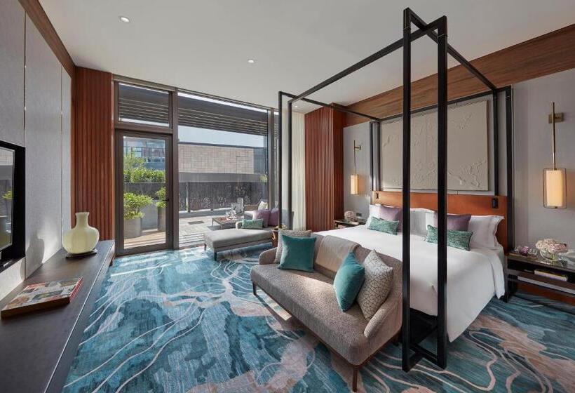 Люкс с Террасой, Mandarin Oriental Wangfujing Beijing