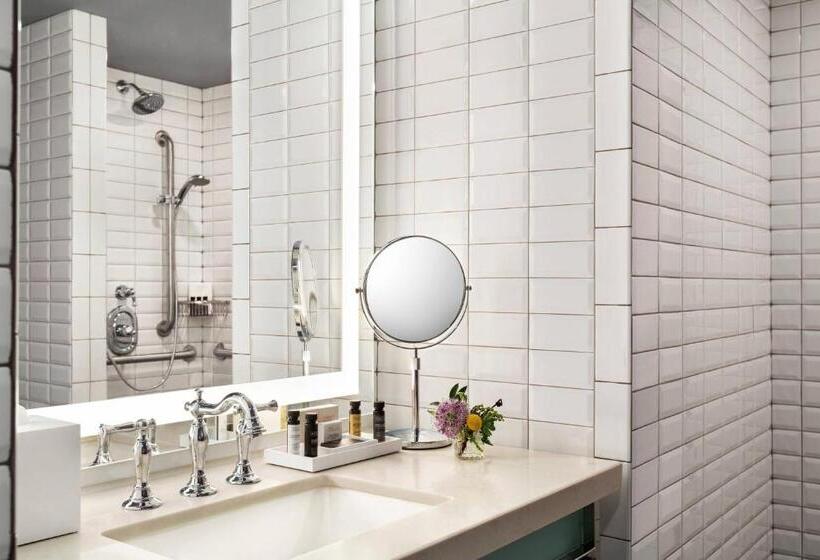 带大床的标准间, Northland, Autograph Collection