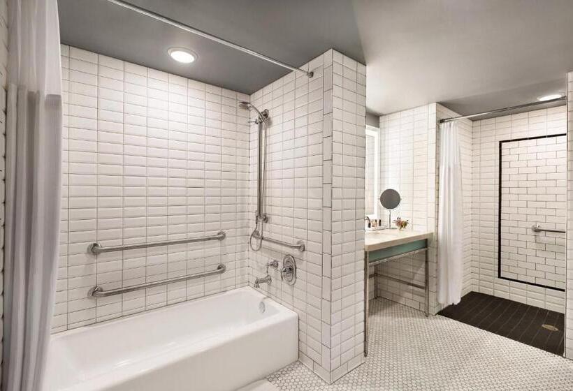 标准间, Northland, Autograph Collection