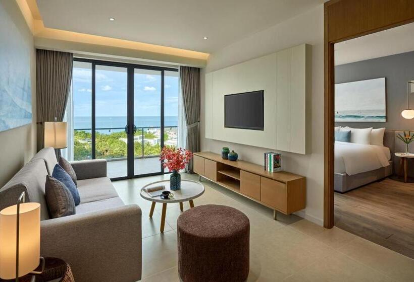 Superior suite with balcony, Premier Residences Phu Quoc Emerald Bay Managed By Accor