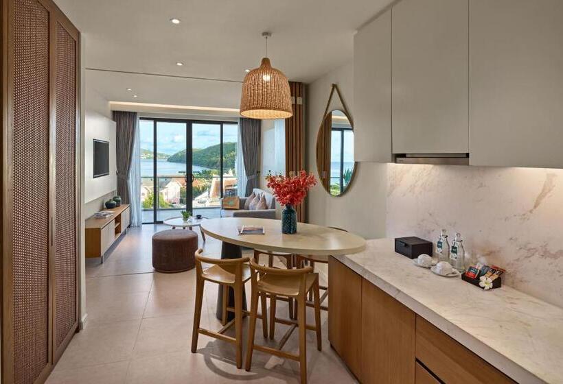 Superior suite with balcony, Premier Residences Phu Quoc Emerald Bay Managed By Accor