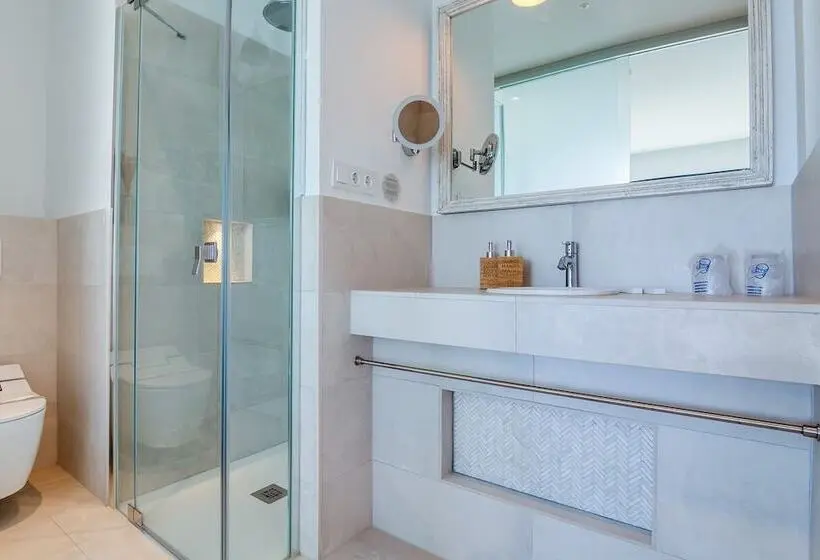 سوییت جونیور با چشم‌انداز دریا, La Residencia Puerto Hotel & Spa