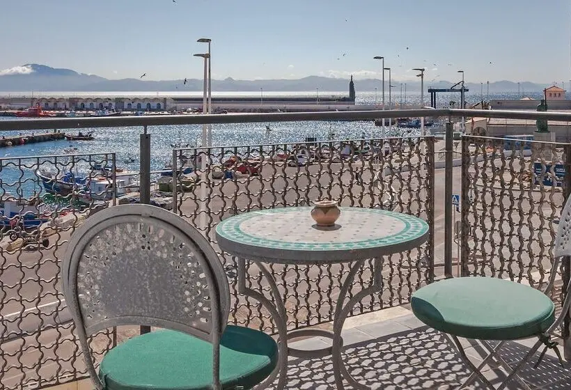 سوییت جونیور با چشم‌انداز دریا, La Residencia Puerto Hotel & Spa
