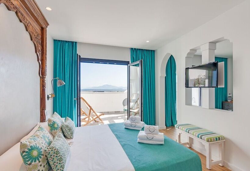 جناح جونيور مطلّ علي البحر, La Residencia Puerto Hotel & Spa