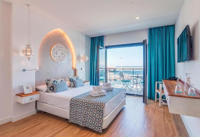 غرفة قياسية مطلّة علي البحر, La Residencia Puerto Hotel & Spa