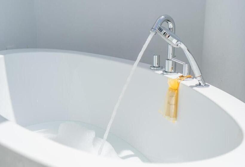 جناح جونيور مطلّ علي البحر, La Residencia Puerto Hotel & Spa