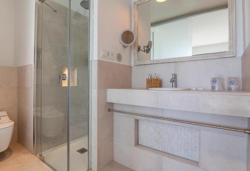 جناح جونيور مطلّ علي البحر, La Residencia Puerto Hotel & Spa