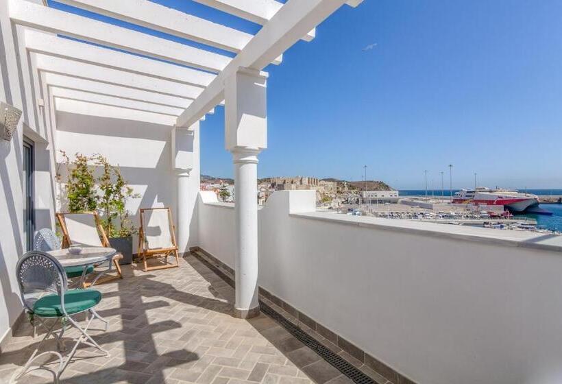 جناح جونيور مطلّ علي البحر, La Residencia Puerto Hotel & Spa