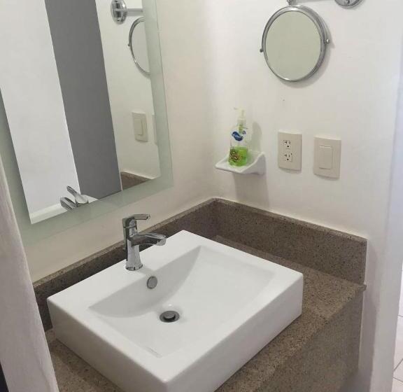 小型套房, Zenharmony Suites