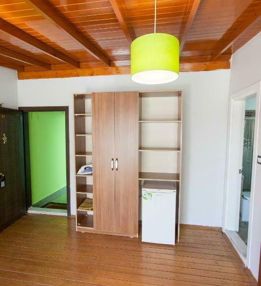 اتاق استاندارد یک نفره, Iq Hotel Beyoğlu