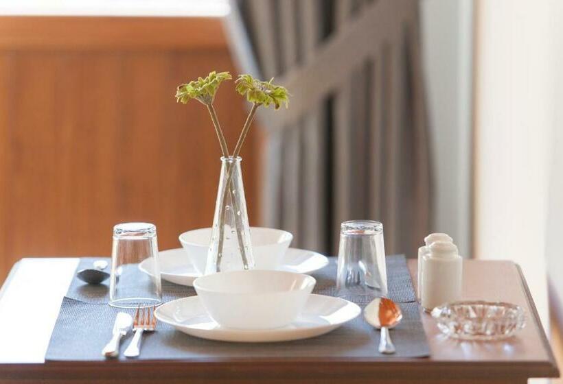 اتاق استاندارد یک نفره, Iq Hotel Beyoğlu