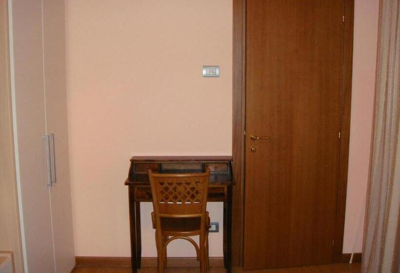 Четырехместный Номер Стандарт, B&b America