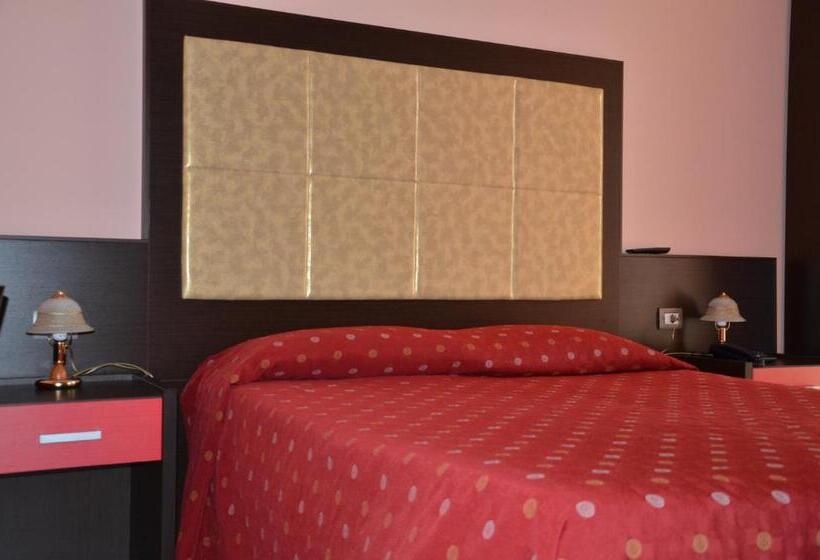 Четырехместный Номер Стандарт, B&b America