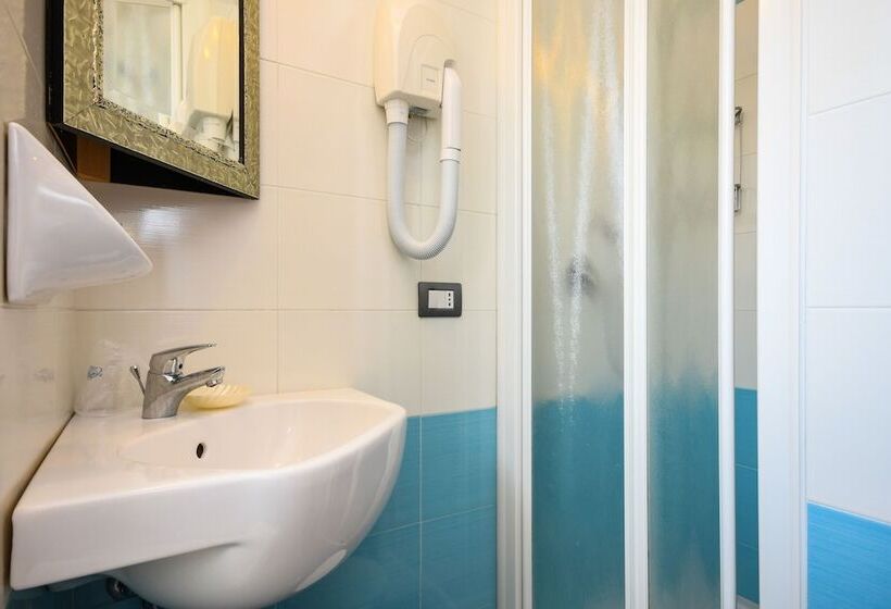 Номер Стандарт Трехместный, B&b America