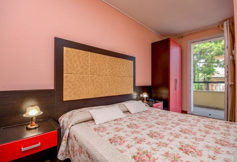 Четырехместный Номер Стандарт, B&b America