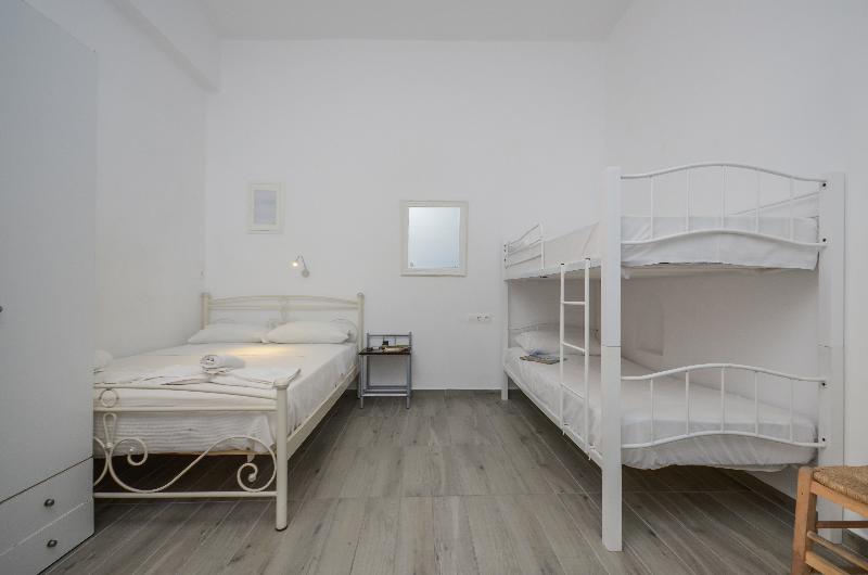 Апартаменты 1 Спальня, Depis Suites