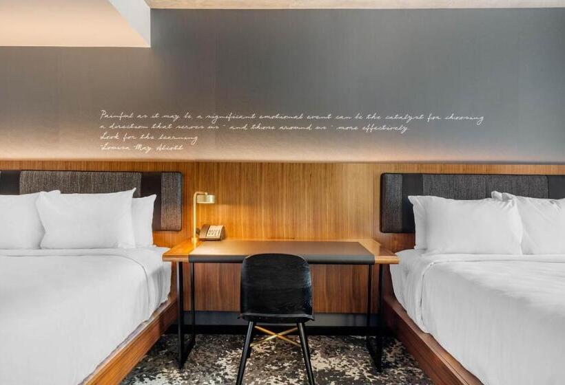 חדר סטנדרט מותאם לאדם עם מוגבלויות, Cambria Hotel Boston Downtown   Seaport