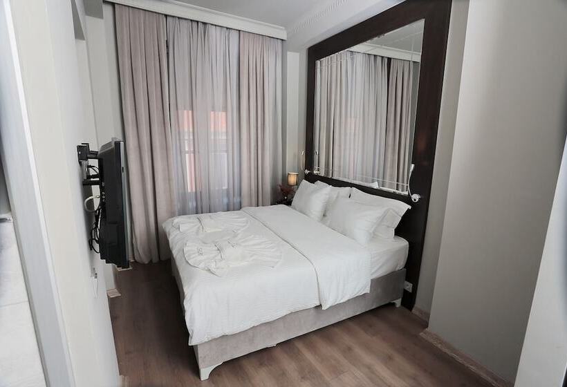 シングルデラックスルーム, Ferman Pera