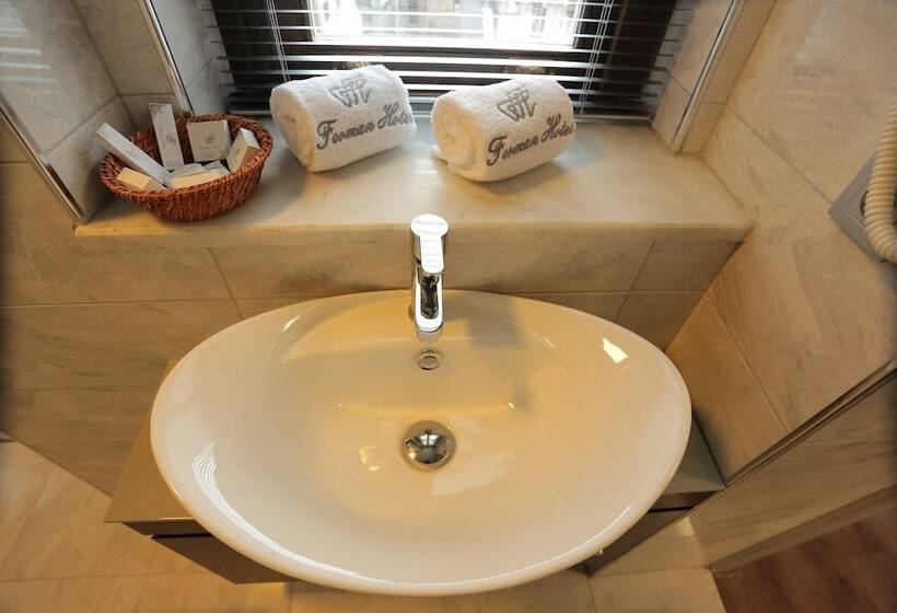 デラックスルーム, Ferman Pera