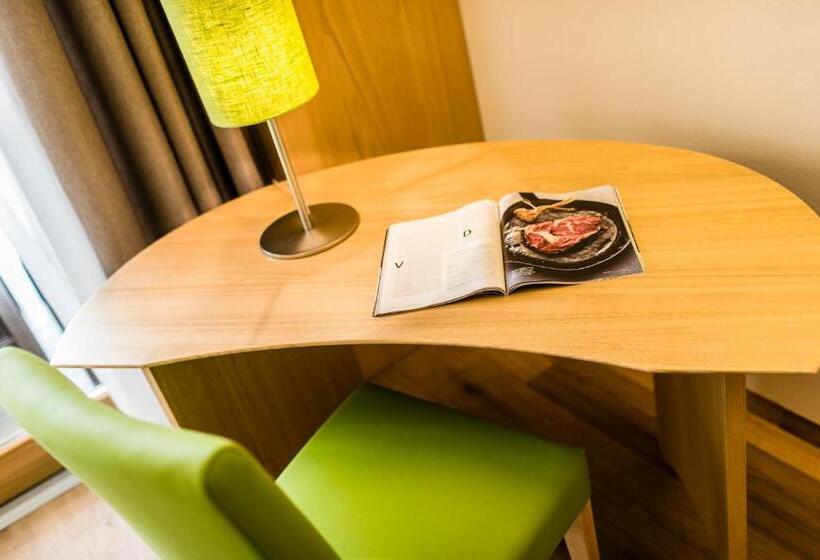 סוויטה עם טרסה, Hasslhof