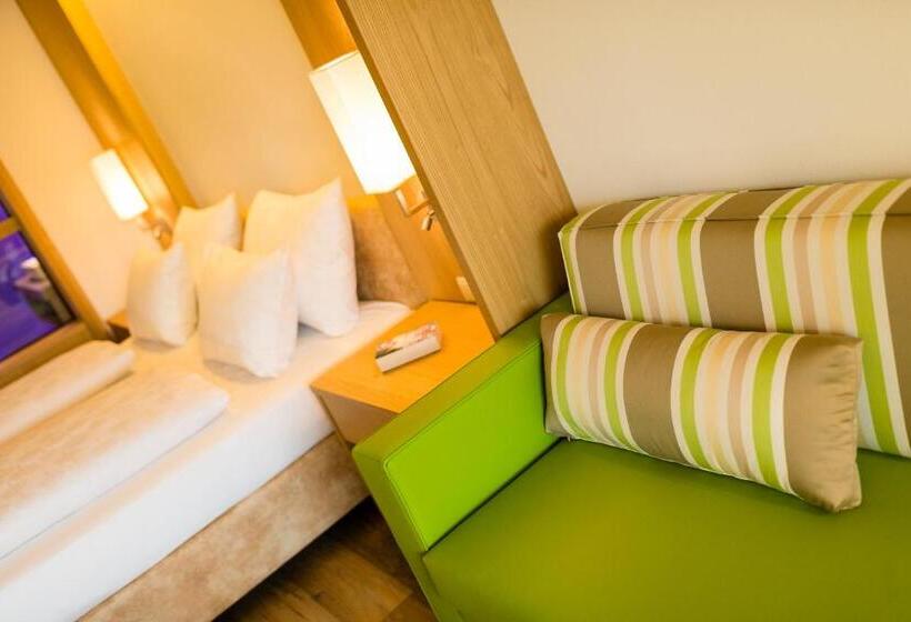 סוויטה עם טרסה, Hasslhof