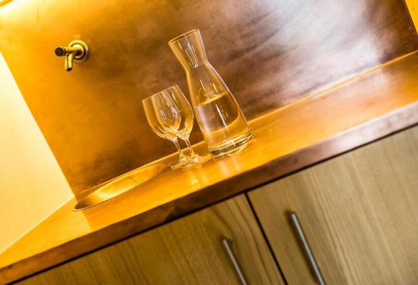 סוויטה עם טרסה, Hasslhof