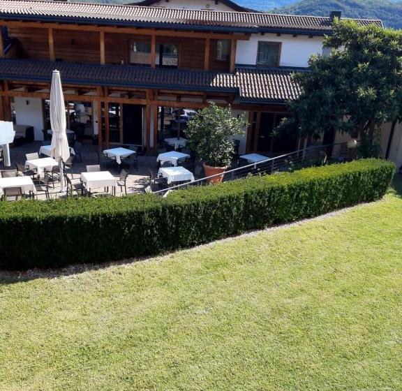 סוויטת ג'וניור נוף לגינה, Hasslhof