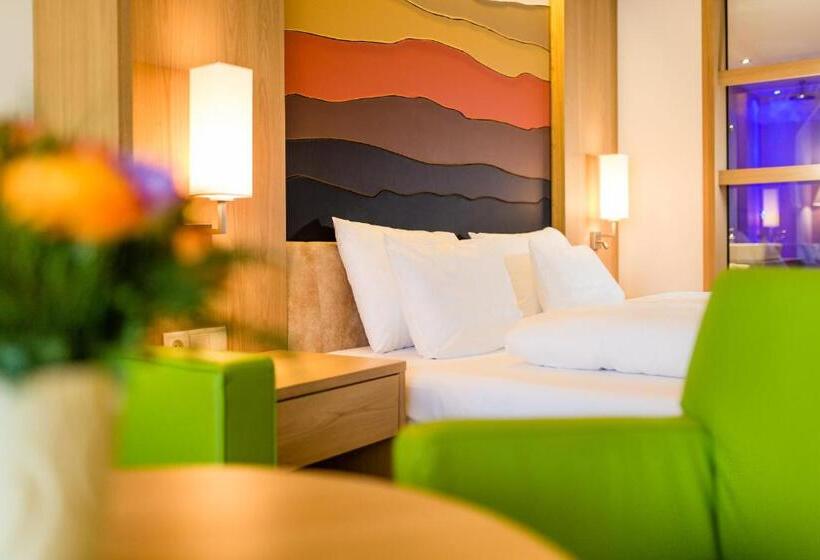 סוויטה משפחתית, Hasslhof