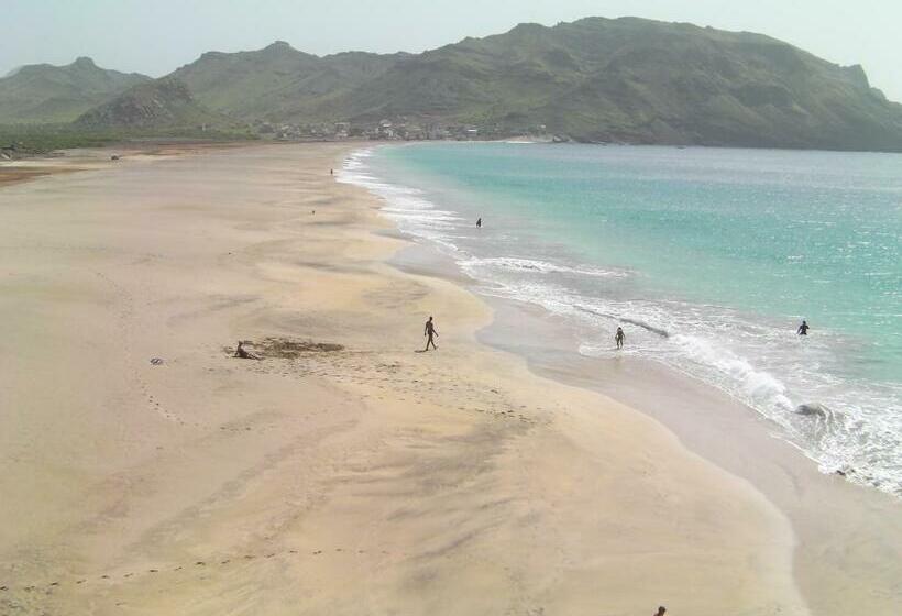 آپارتمان 1 خوابه با چشم‌انداز دریا, Las Rochas