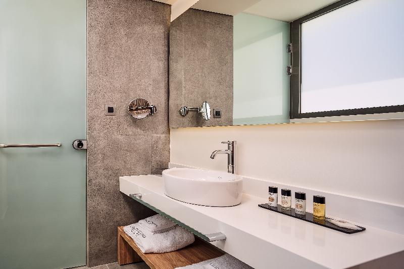 סוויטת ג'וניור דלוקס נוף לים, Lindos Grand Resort & Spa   Adults Only