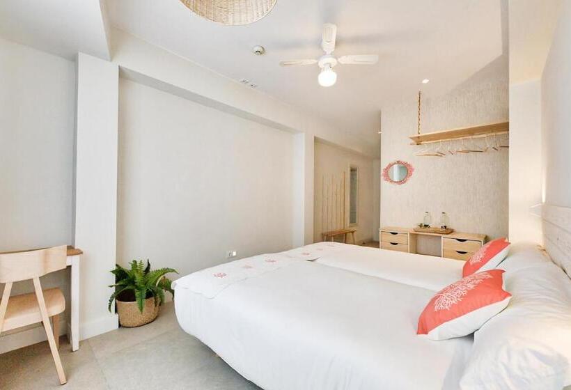 غرفة قياسية, Maresía Canteras Urban