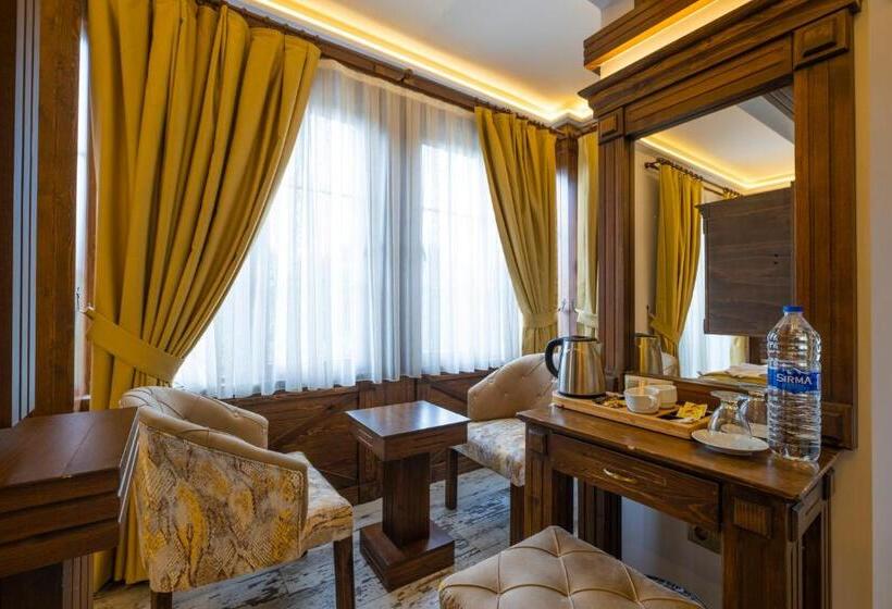 اتاق استاندارد, Reis Royal