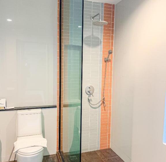 스위트, The River