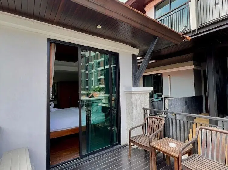 اتاق لوکس, Yotaka Bangkok