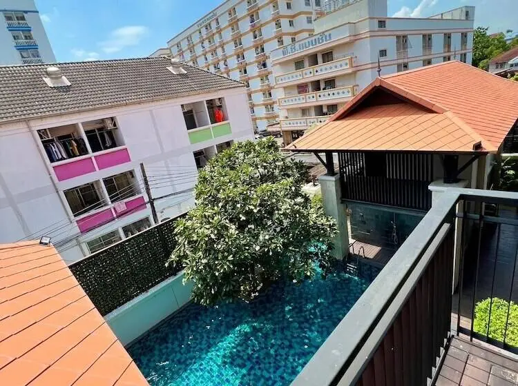 سوییت, Yotaka Bangkok