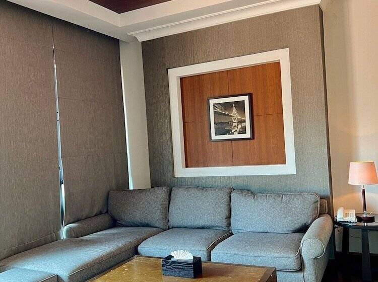 Люкс, Yotaka Bangkok