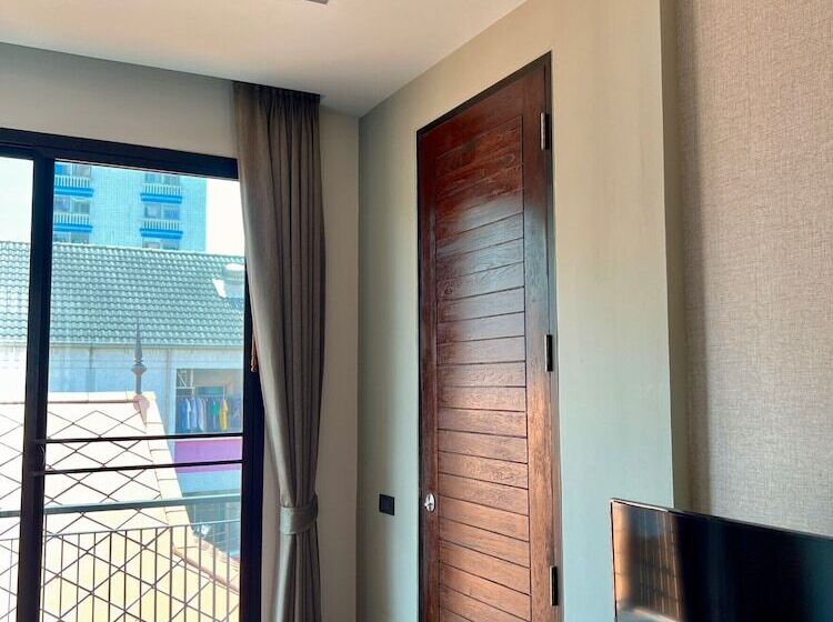 Люкс, Yotaka Bangkok