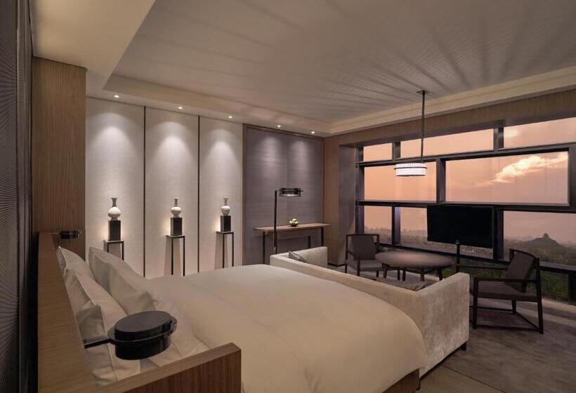 Номер Deluxe Вид на Город, The Puxuan Hotel And Spa