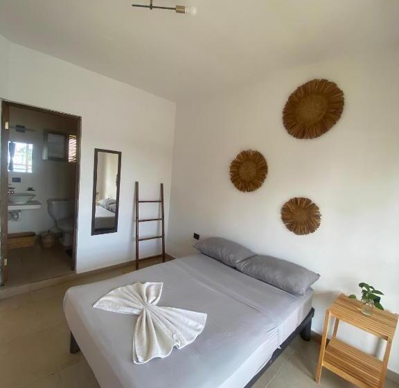 اتاق استاندارد, 3b Wellness Hotel & Hostel