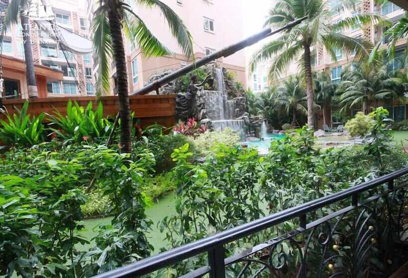 Suite Familiar 2 Quartos, Atlantis Condo And Water Park Pattaya By The Sea