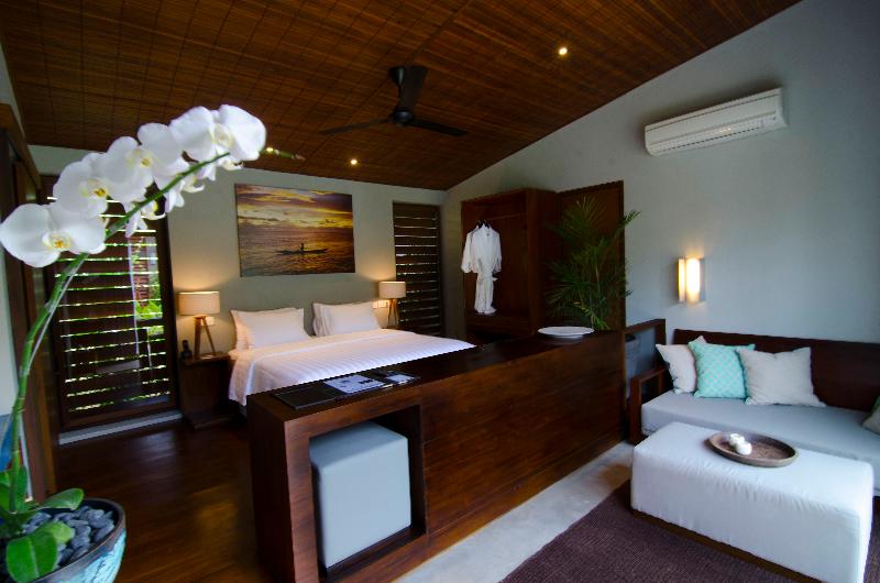 이코노미 룸, Acropolis Stay