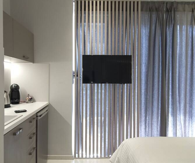 バルコニー付きスタンダードルーム, Acropolis Stay