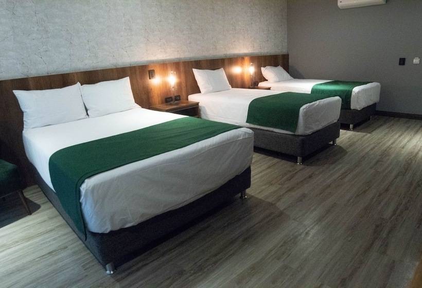 Четырехместный Номер Superior, Café Hotel Medellín