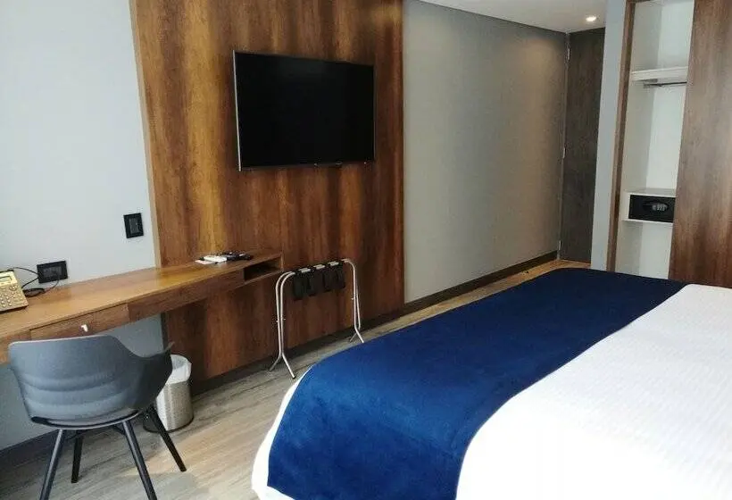 デラックスルーム, Café Hotel Medellín