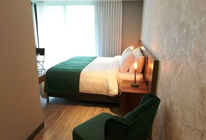 발코니 디럭스 룸, Café Hotel Medellín