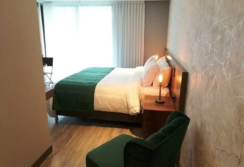 バルコニー付きデラックスルーム, Café Hotel Medellín