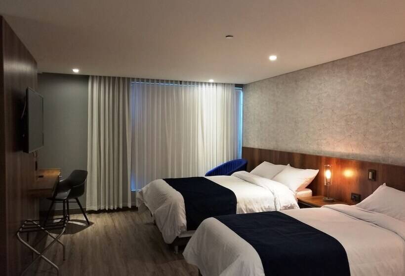Четырехместный Номер Superior, Café Hotel Medellín